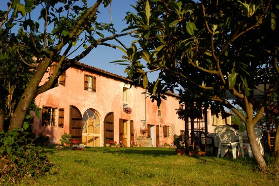 Cascina rosa b&b, bed and breakfast in Monferrato